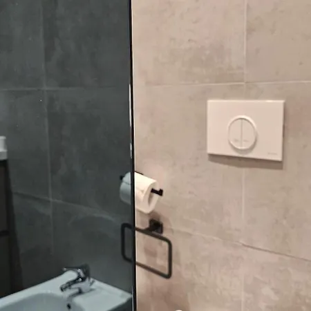Apartment Tam Serviced Mozart Center *