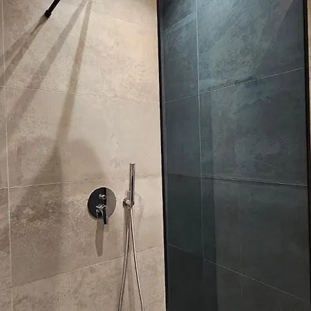 Apartment Tam Serviced Mozart Center